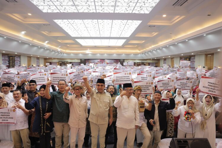 Prabowo Berkomitmen Berantas Kemiskinan dan Kendalikan Harga Sembako